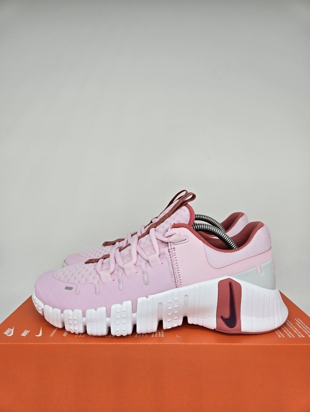 Nike Women's Free Metcon 5 Premium Pink Foam Women's Workout Shoes Size 7